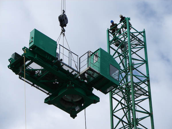 Kelowna_Crane_Set_Up_028