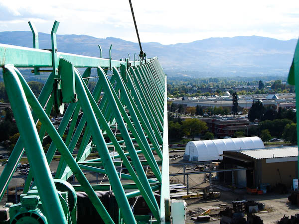 Kelowna_Crane_Set_Up_050